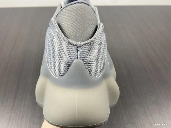 ADIDAS H68033 YEEZY 400 0707